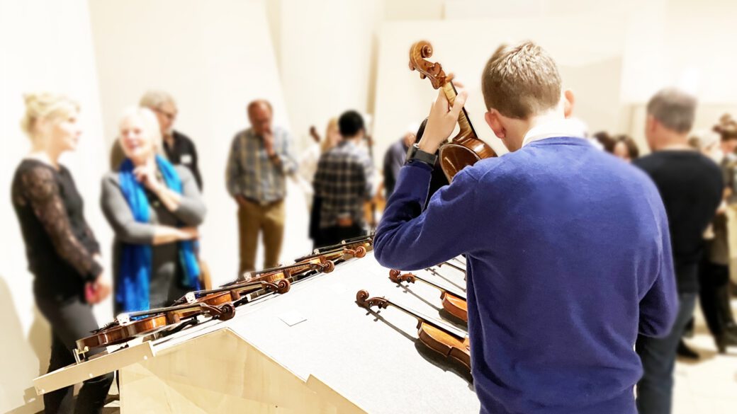 MGT 2022 ausstellung 00 Ausstellung Münchner Geigentage